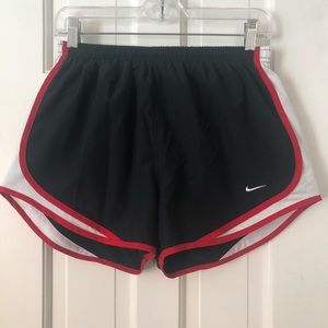 COPY - Nike Women's Dry Tempo Shorts